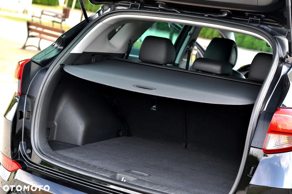 Hyundai Tucson 1.6 GDI BlueDrive Style 2WD - 11