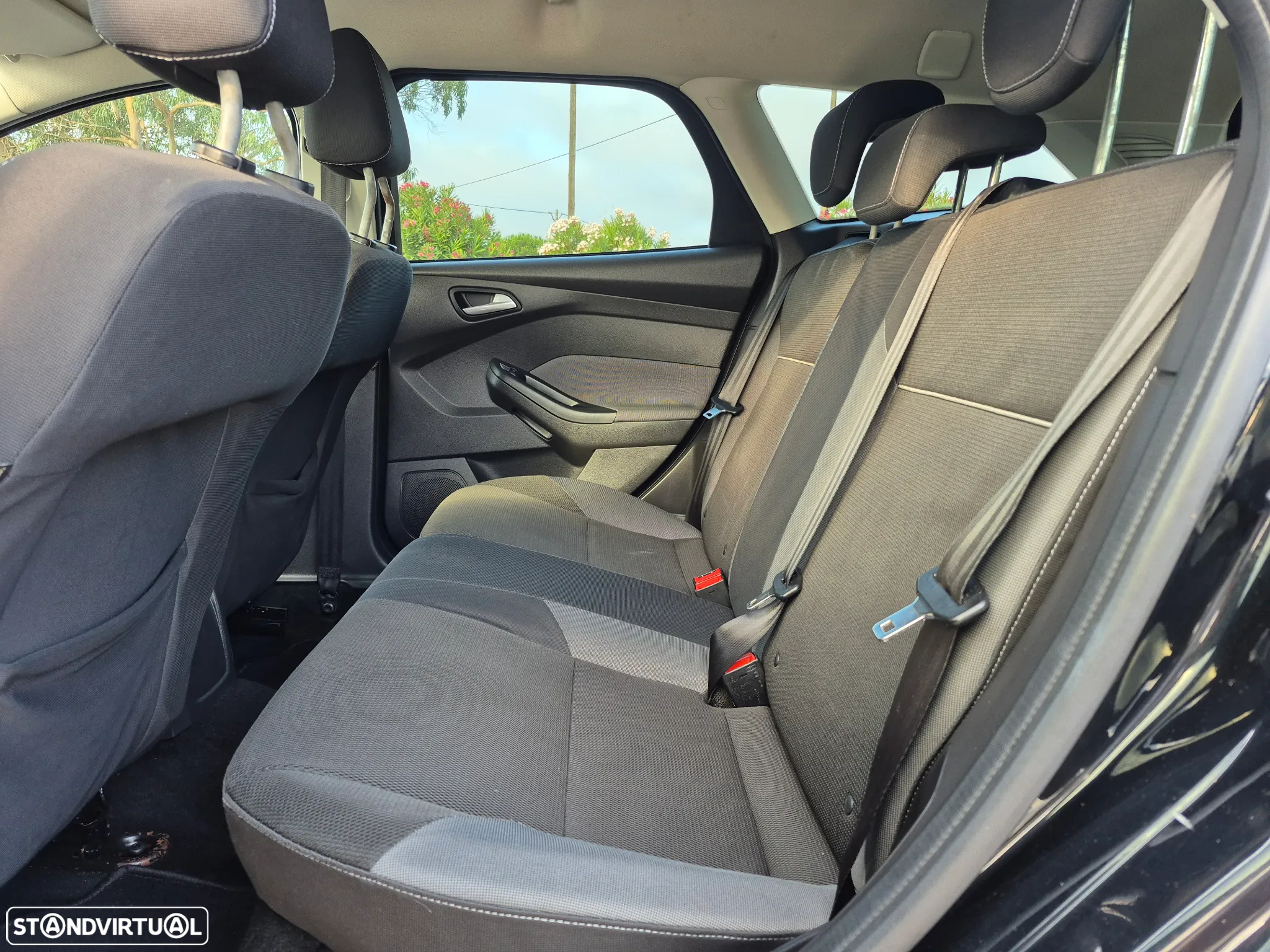 Ford Focus SW 1.6 TDCi Titanium - 17