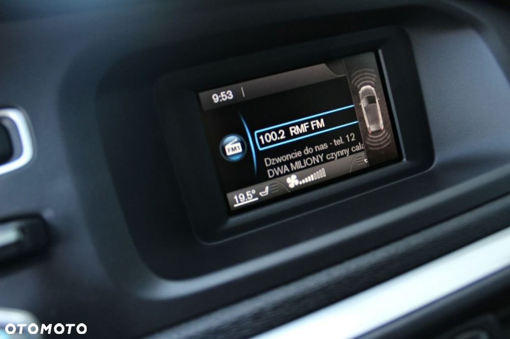 Volvo V40 T3 Kinetic - 16