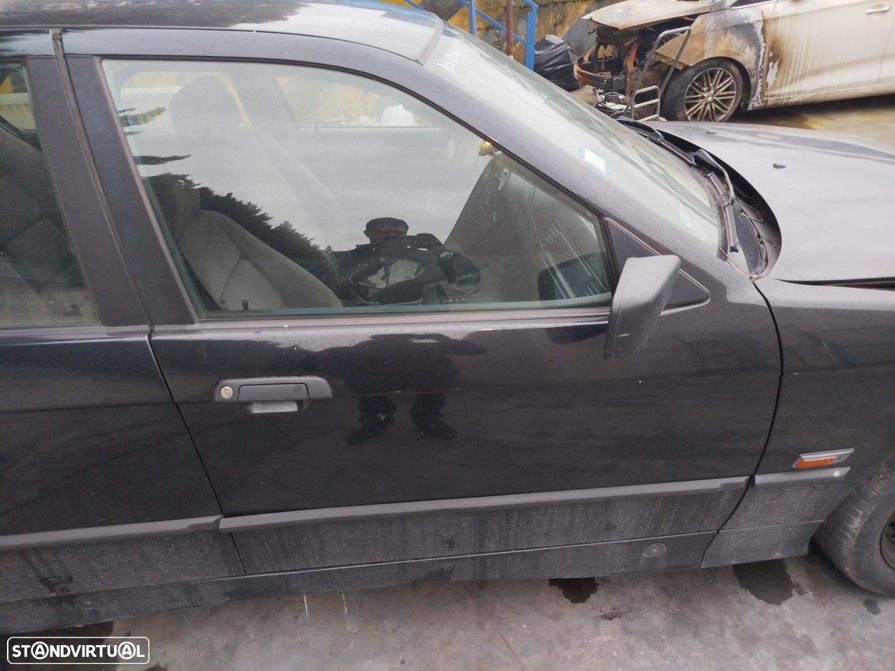 Porta frente direita BMW 3 (E36) - 1