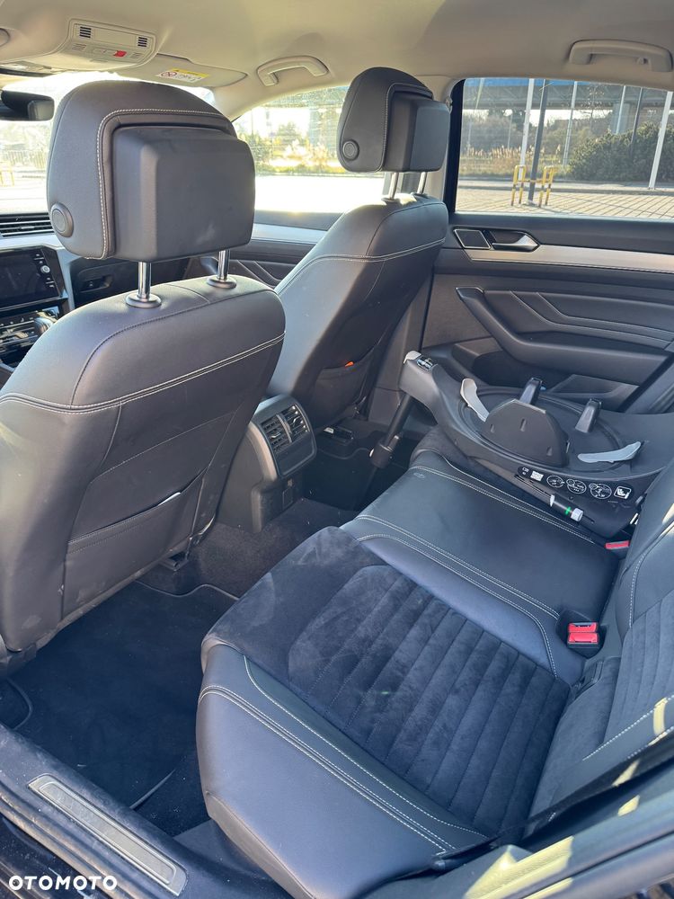 Volkswagen Passat 1.5 TSI EVO Elegance DSG - 20