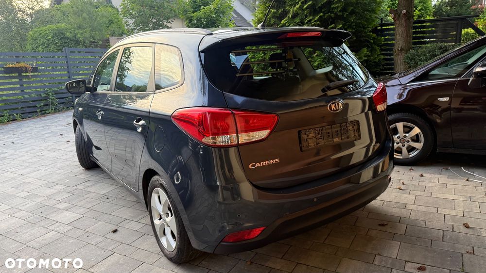 Kia Carens 1.6 GDI Dream Team Edition - 10