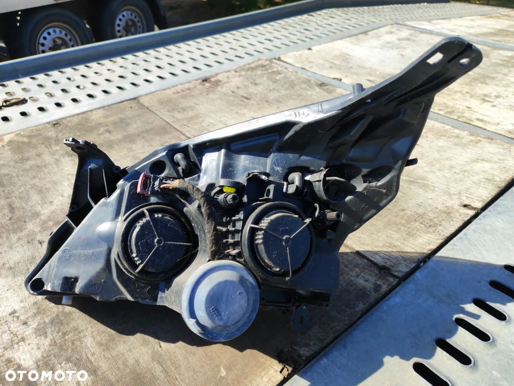 lampa przód lewa + prawa soczewka kompletna EUROPA do OPEL Vectra C Lift 05- - 4