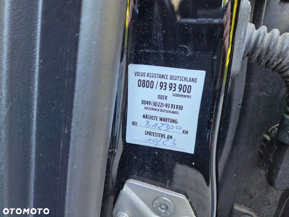 Volvo V70 D4 Geartronic Black Edition - 34