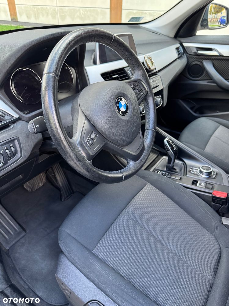 BMW X1 sDrive18i - 10