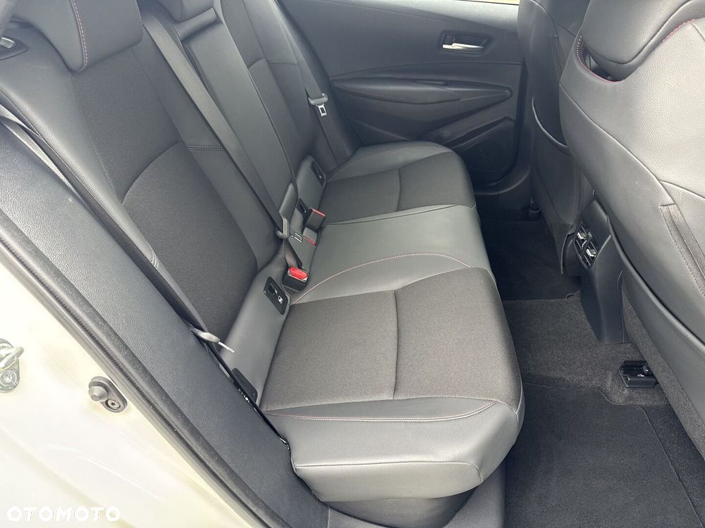 Toyota Corolla 2.0 Hybrid GR Sport - 14