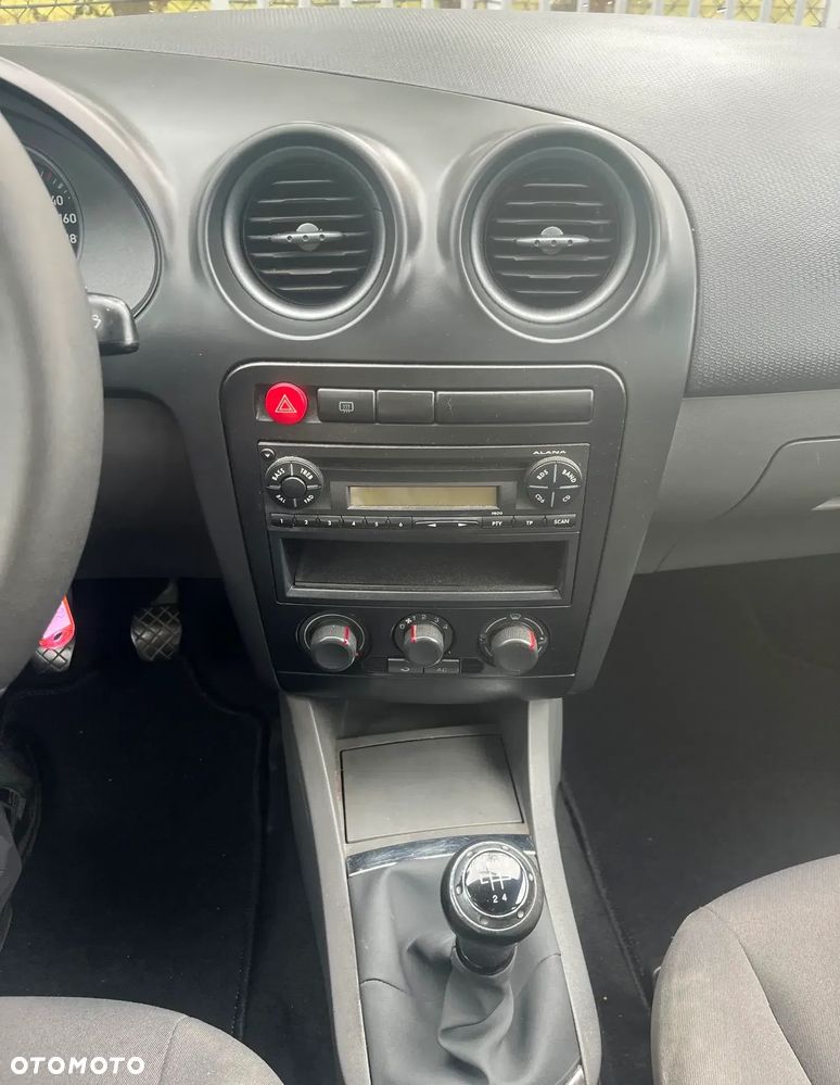 Seat Ibiza 1.2 12V Reference - 13