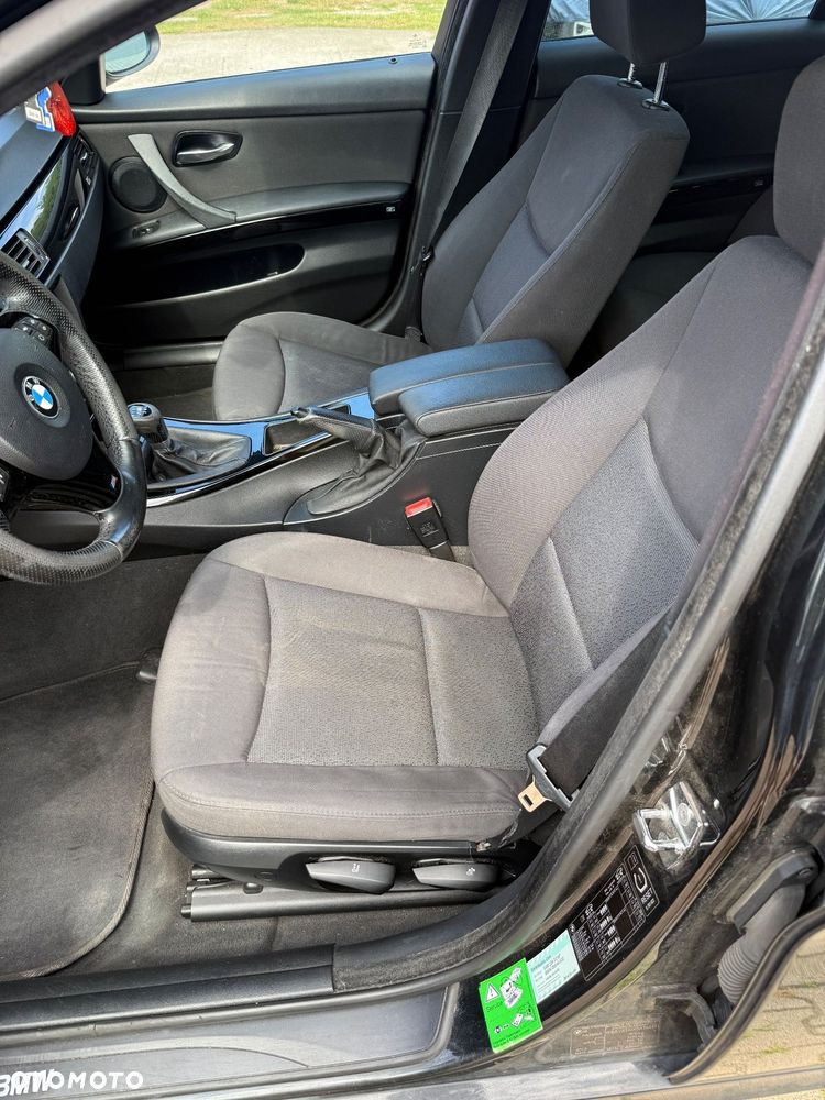 BMW Seria 3 318i - 12
