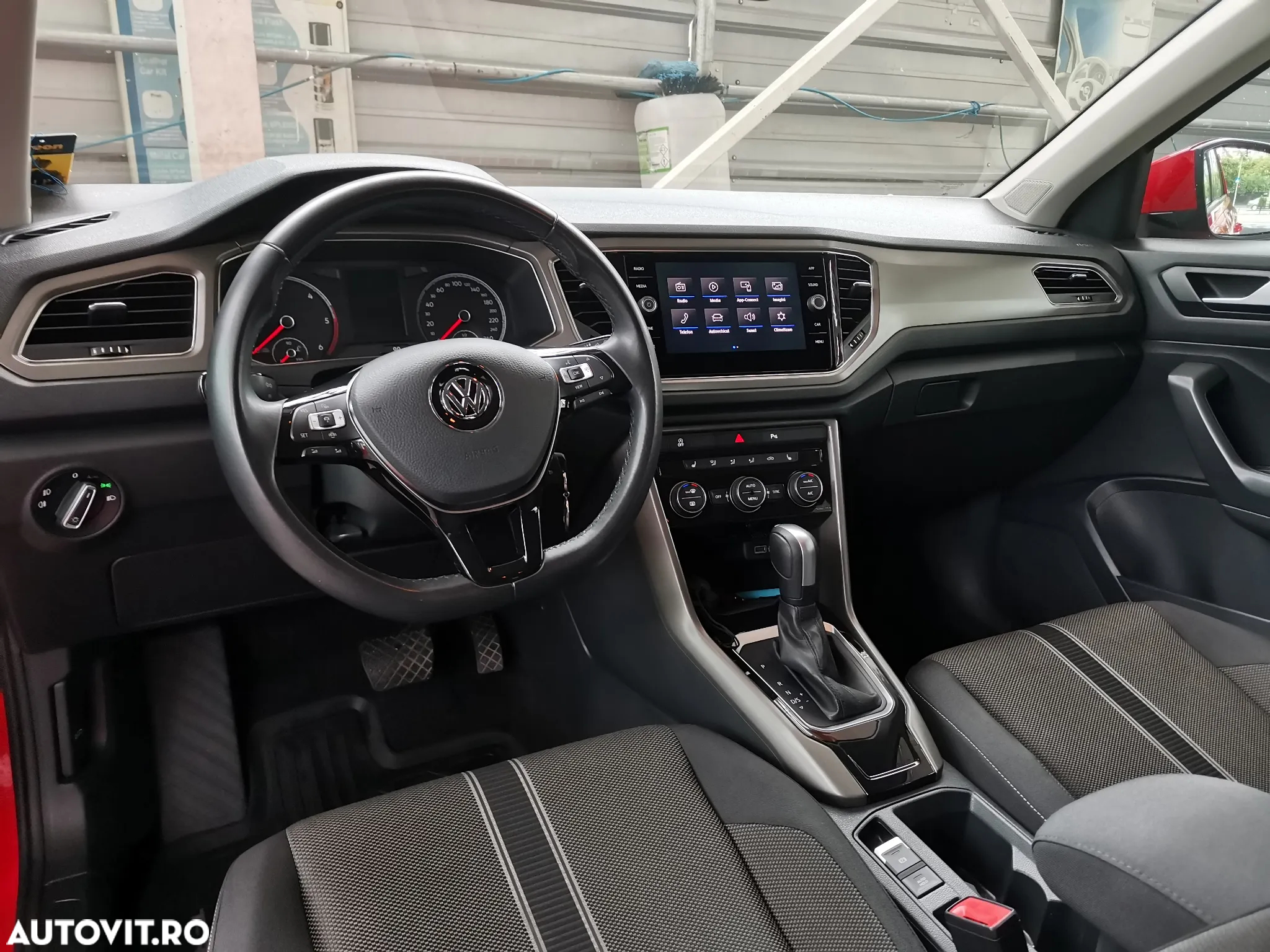 Volkswagen T-ROC 2.0 TDI DSG Design - 9