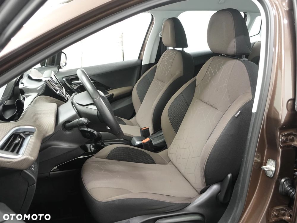 Peugeot 2008 PureTech 82 Active - 20