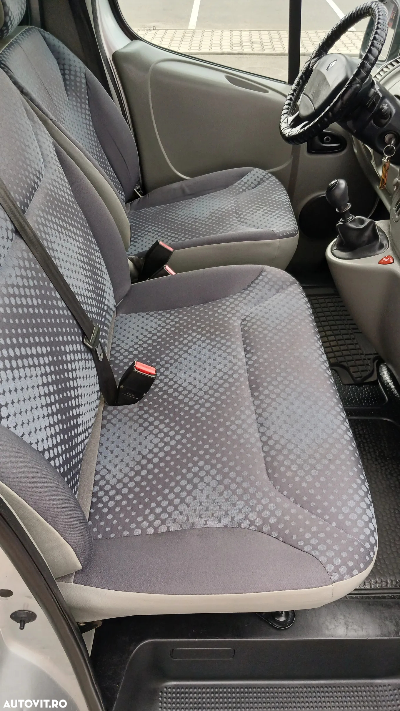 Renault Trafic - 9