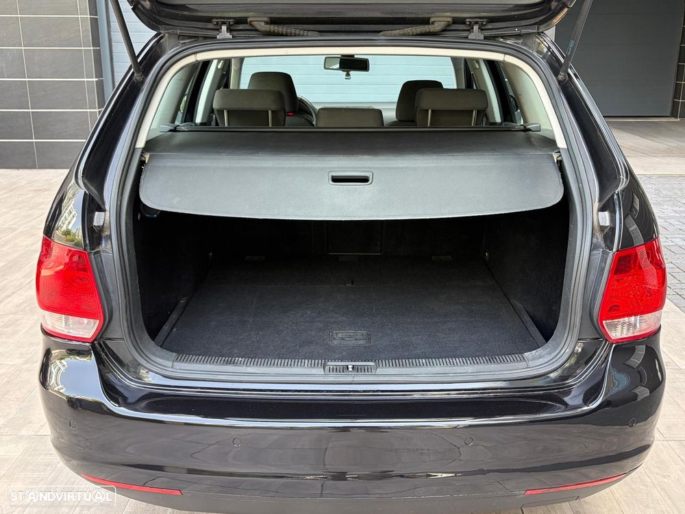 VW Golf Variant 2.0 TDi DPF Sportline DSG - 13