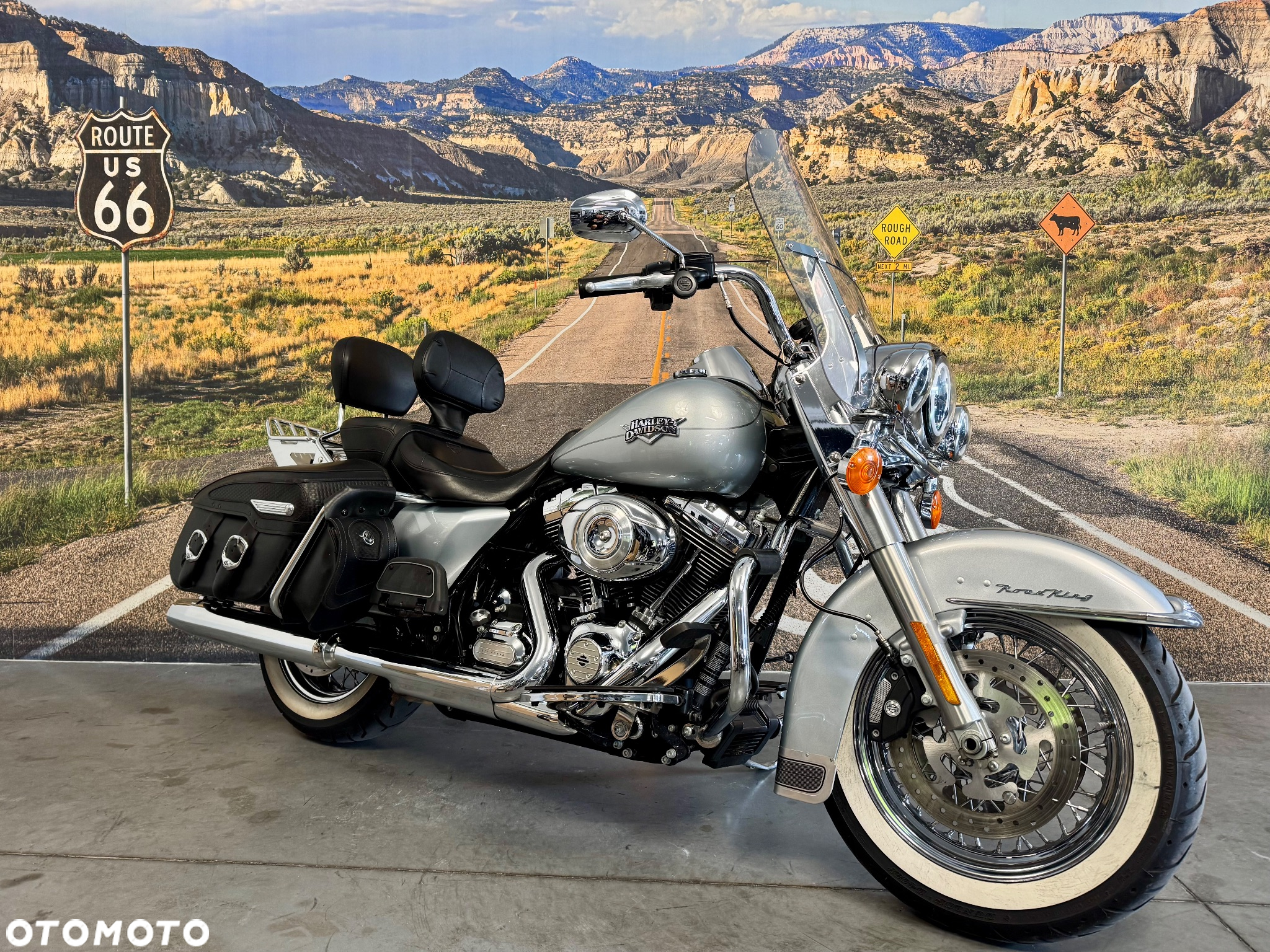 Harley-Davidson Touring Road King - 2