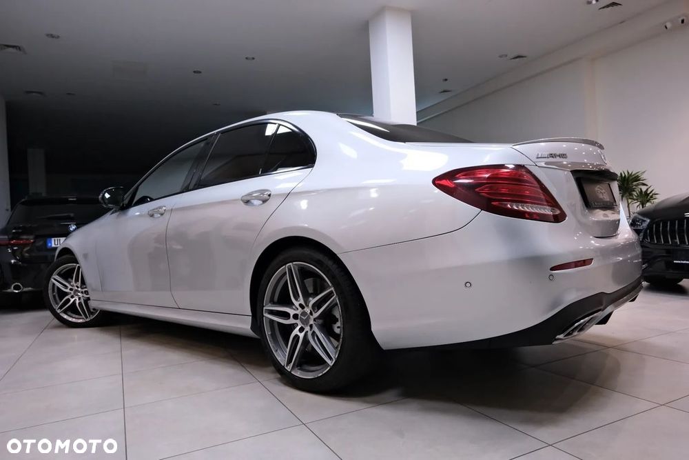Mercedes-Benz Klasa E 43 AMG 4Matic 9G-TRONIC - 13