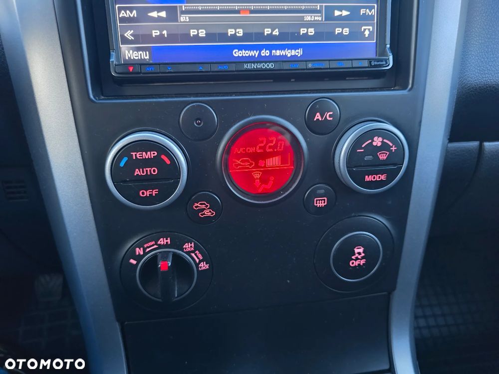 Suzuki Grand Vitara 2.4 Premium - 23