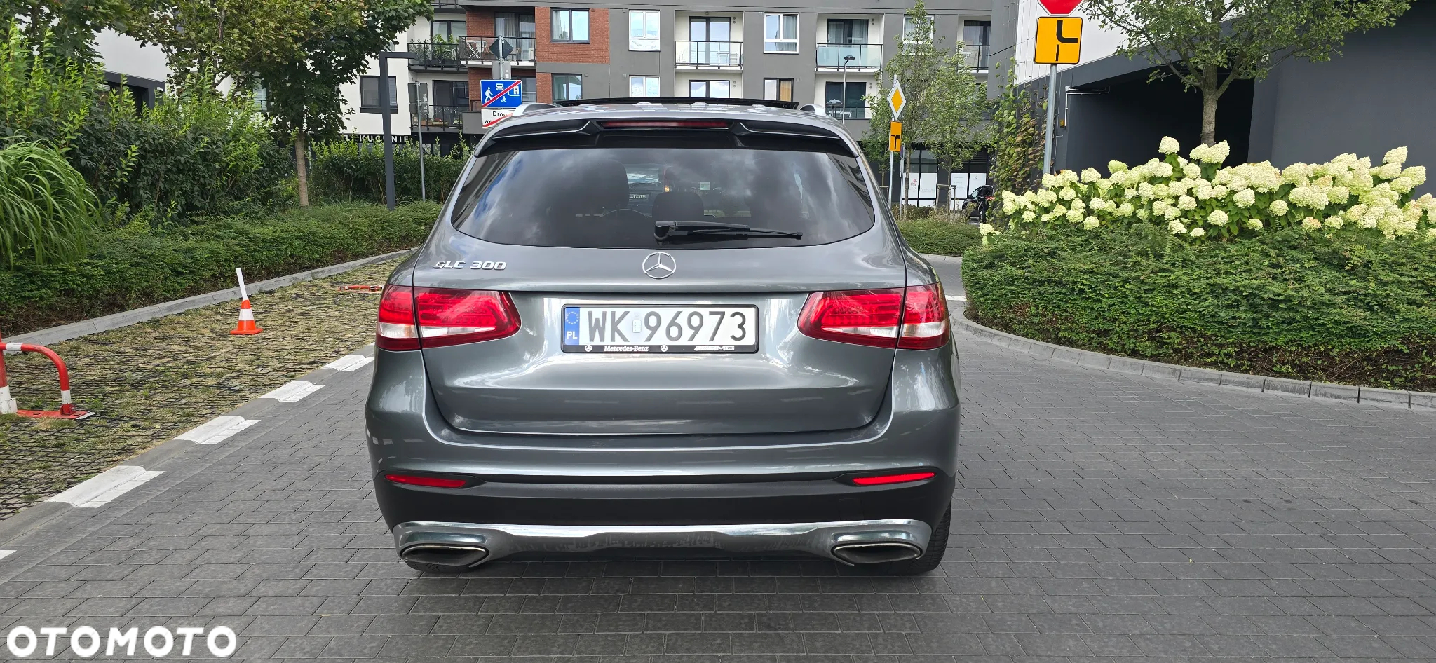 Mercedes-Benz GLC - 23