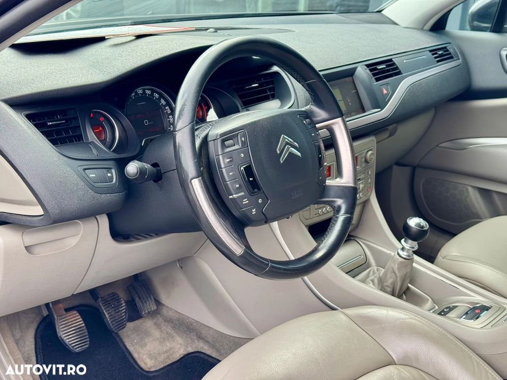 Citroën C5 Tourer 2.0 HDi FAP Susp M Seduction - 18