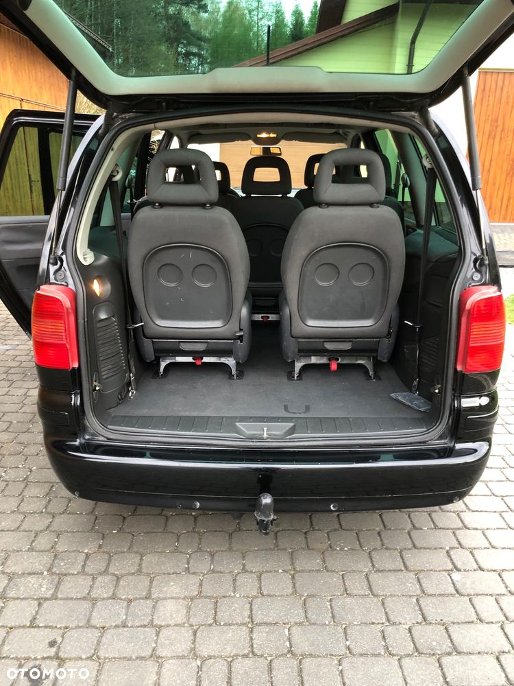 Volkswagen Sharan 1.9 TDI Comfortline - 14
