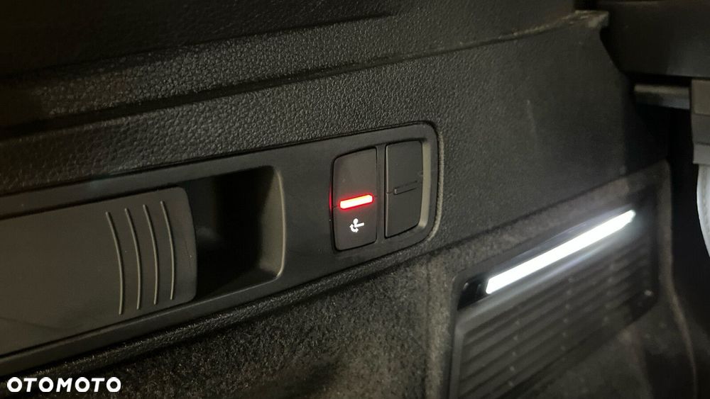 Audi Q5 Sportback - 11