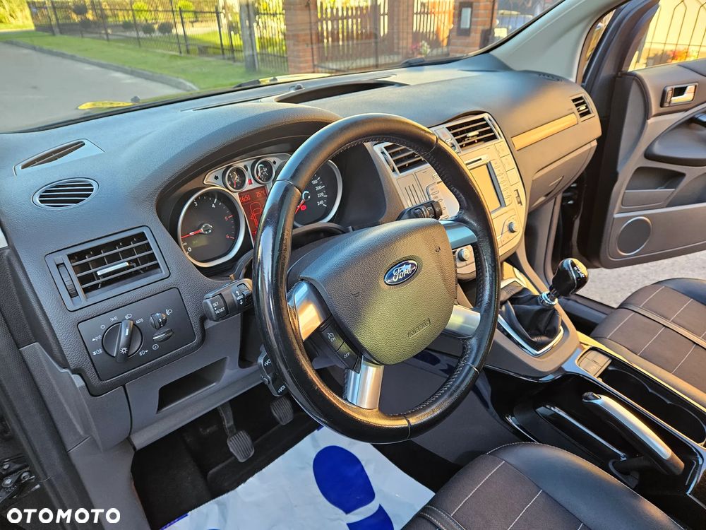 Ford Kuga 2.0 TDCi 4WD Titanium - 24