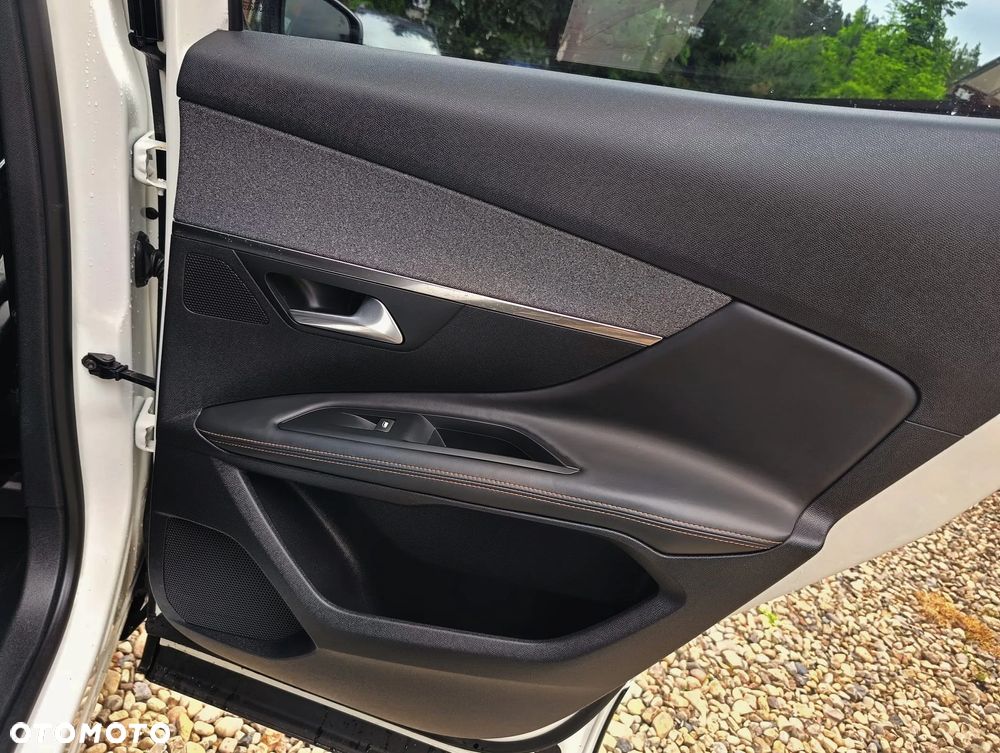 Peugeot 3008 2.0 BlueHDi Active S&S - 29