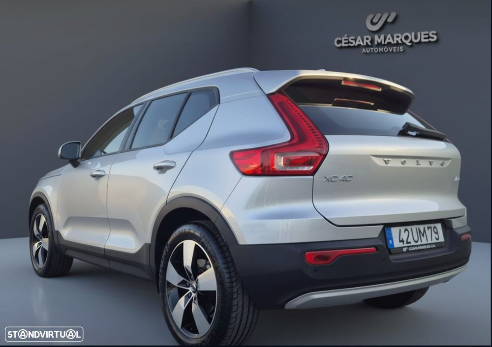 Volvo XC 40 2.0 D4 Momentum Plus AWD - 3