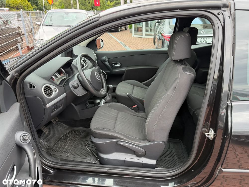 Renault Clio 1.2 16V Tech Run - 13