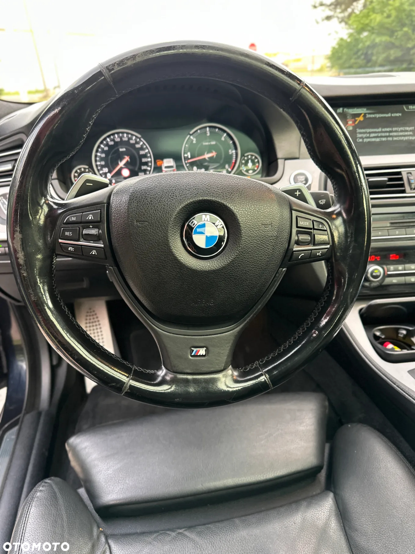 BMW Seria 5 530d xDrive - 12