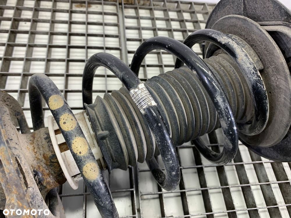 AMORTYZATOR LEWY PRZÓD  MERCEDES-BENZ KLASA E (W212) 2009 - 2016 E 250 CDI / BlueTEC 4-matic - 6