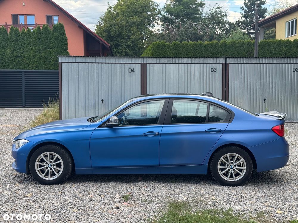 BMW Seria 3 316i - 8