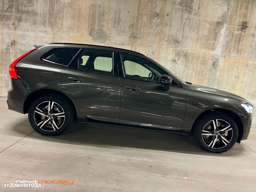 Volvo XC 60 2.0 T6 PHEV R-Design AWD - 8