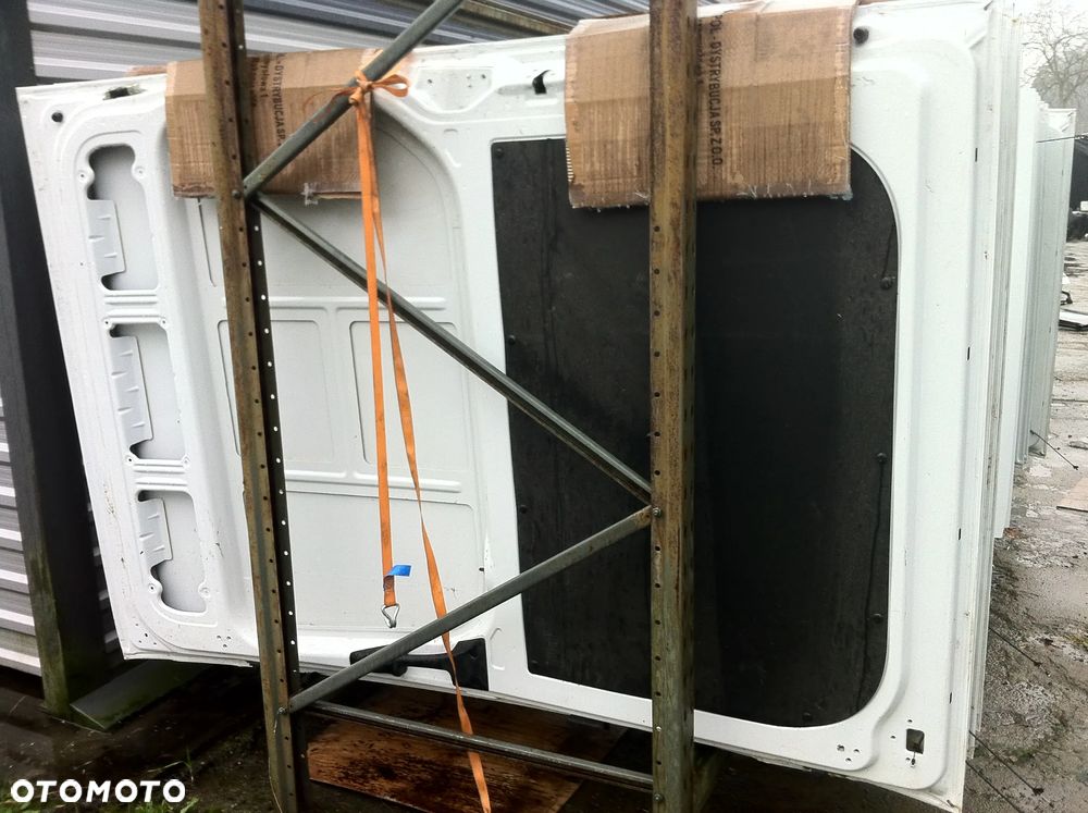 MERCEDES SPRINTER W907 DRZWI BOCZNE - 4