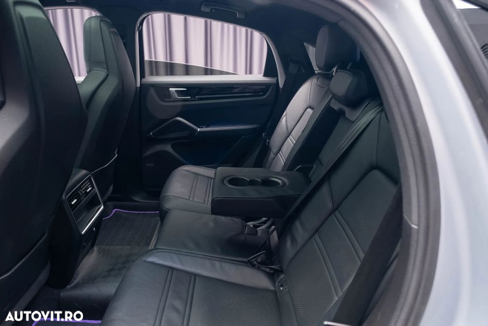 Porsche Cayenne Coupe E-Hybrid Tiptronic S - 30