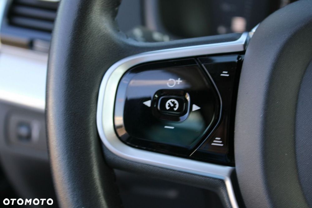 Volvo XC 90 - 22