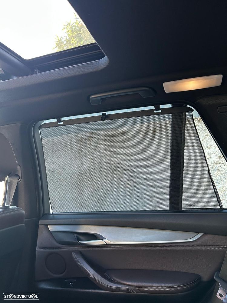 BMW X5 25 d sDrive Comfort 7L — fotografia 35