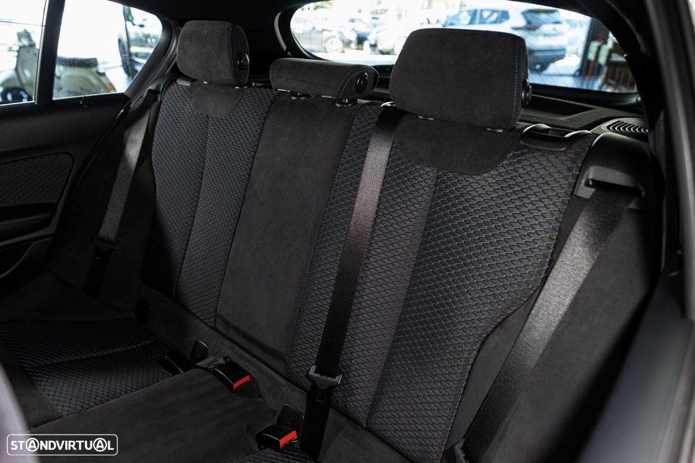 BMW 116 i Pack M - 24