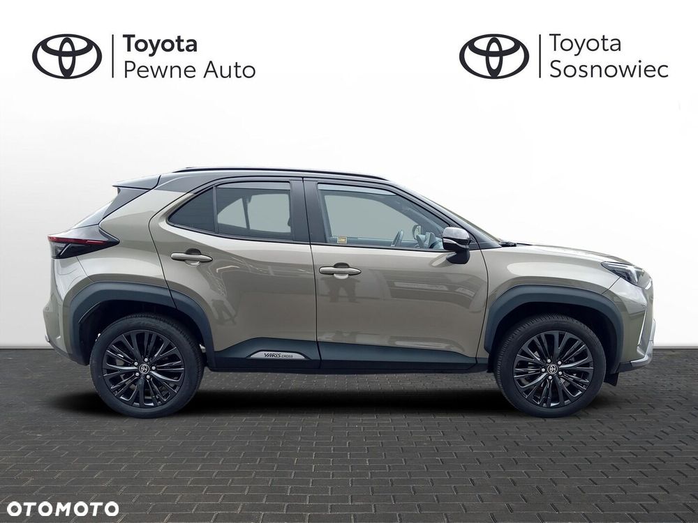 Toyota Yaris Cross Hybrid 1.5 Adventure 4x4 - 7