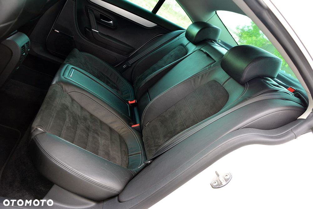 Volkswagen Passat CC 1.8 TSI Exclusive - 35