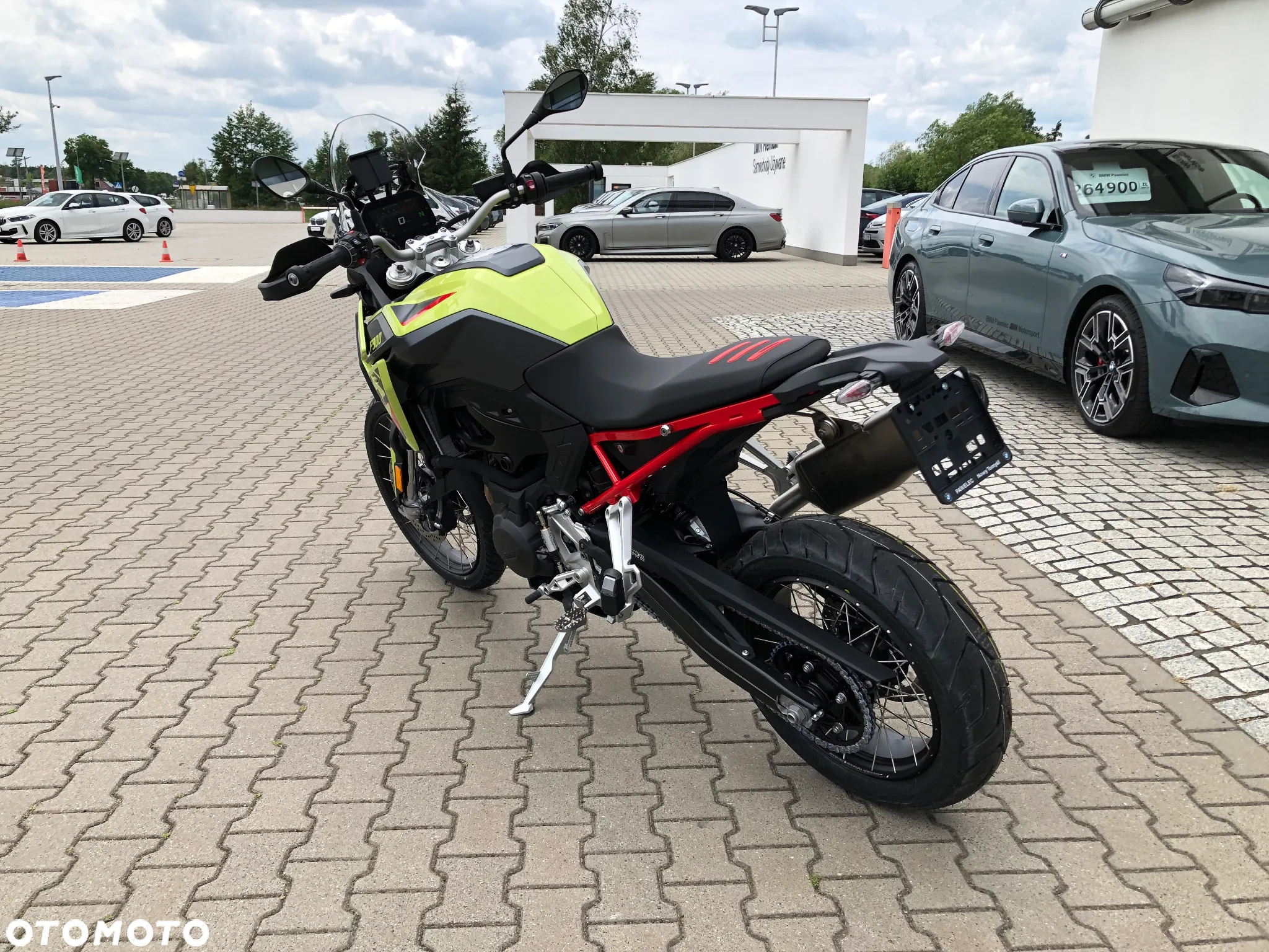 BMW F - 7