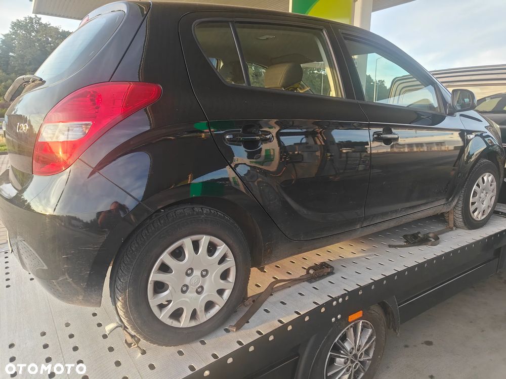 Hyundai I20 2010 photo 4