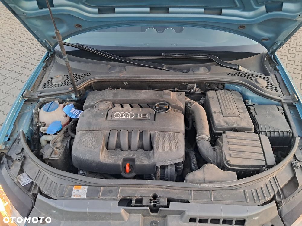 Audi A3 Sportback 1.6 Ambition - 4