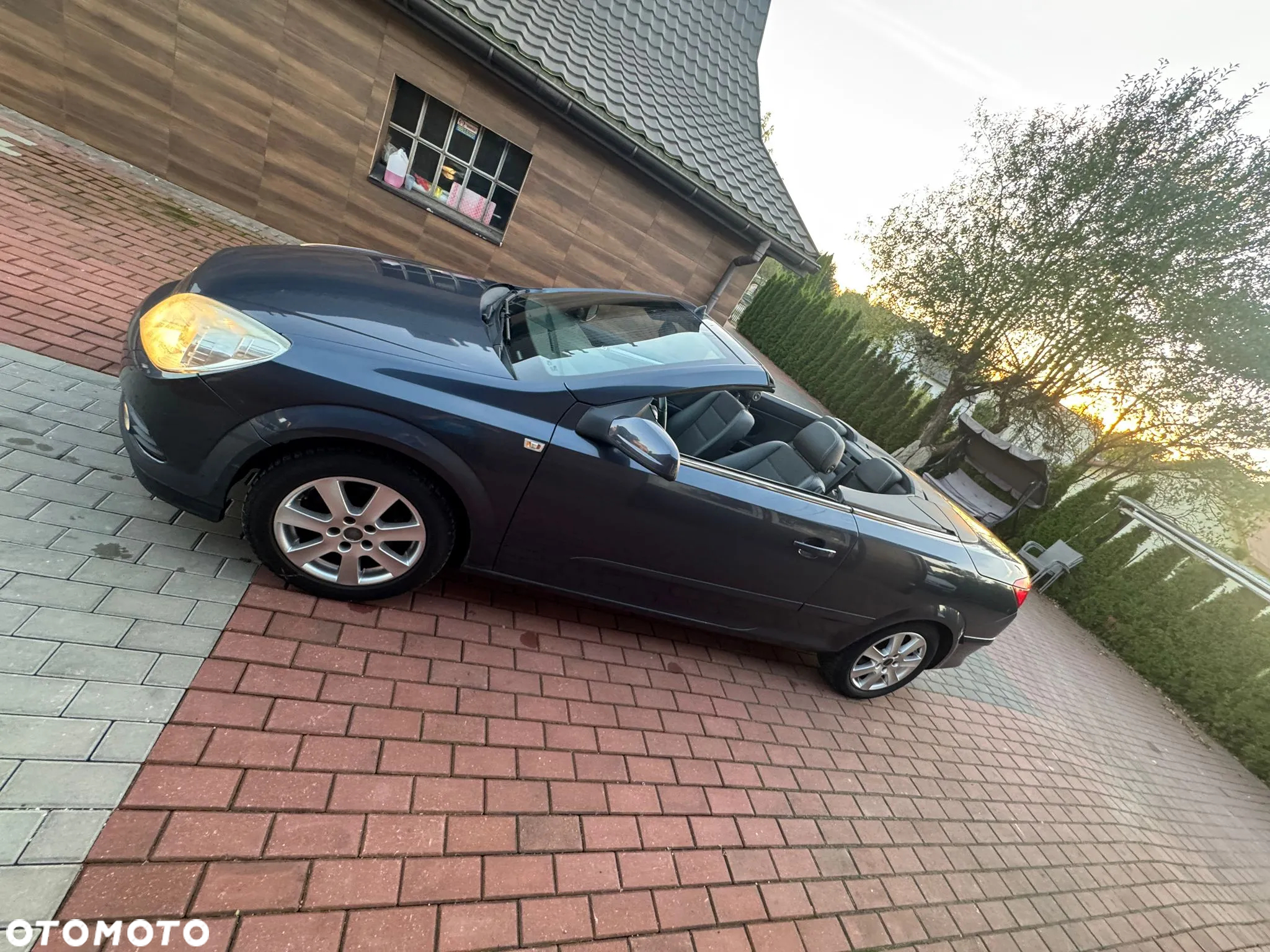 Opel Astra Twin Top 1.6 Cosmo - 10