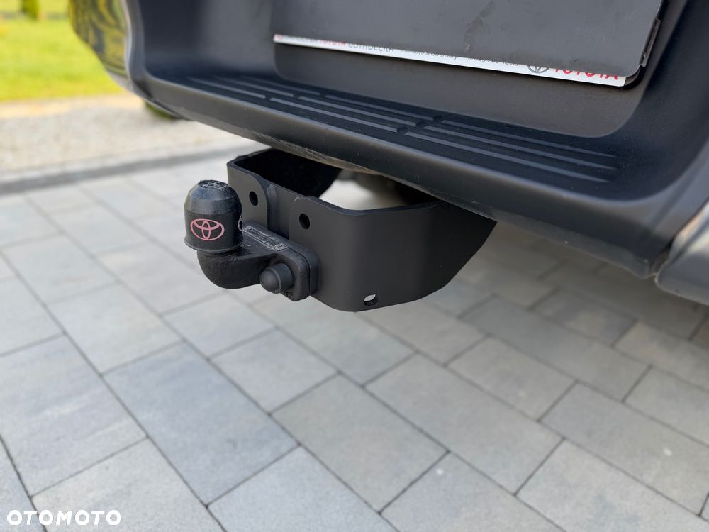 Toyota Hilux 2.8 D-4D Double Cab Invincible Sport 4x4 - 26