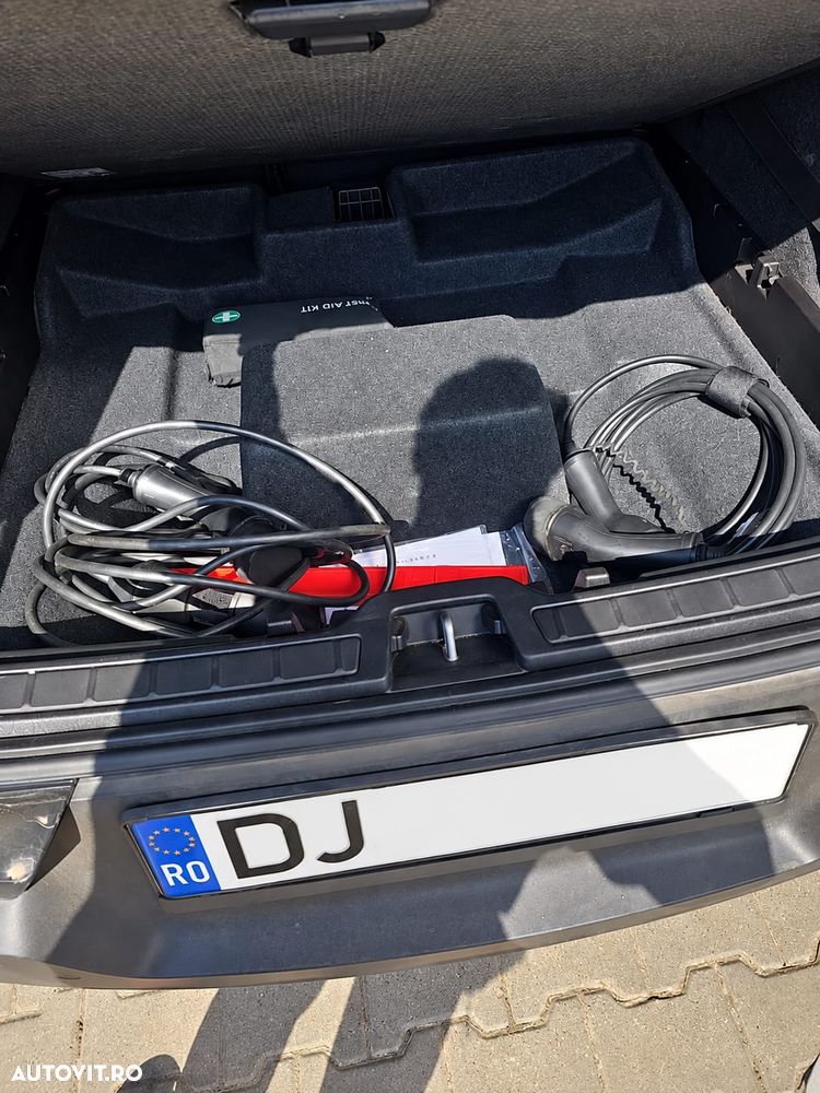 Volvo XC 40 Recharge T4 Twin Engine AT7 Inscription Expression - 8