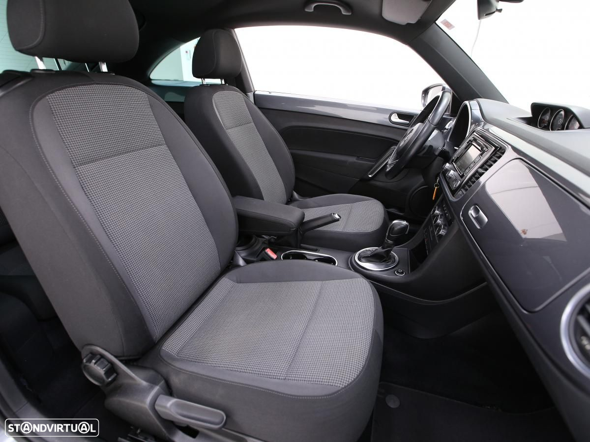 VW New Beetle - 9