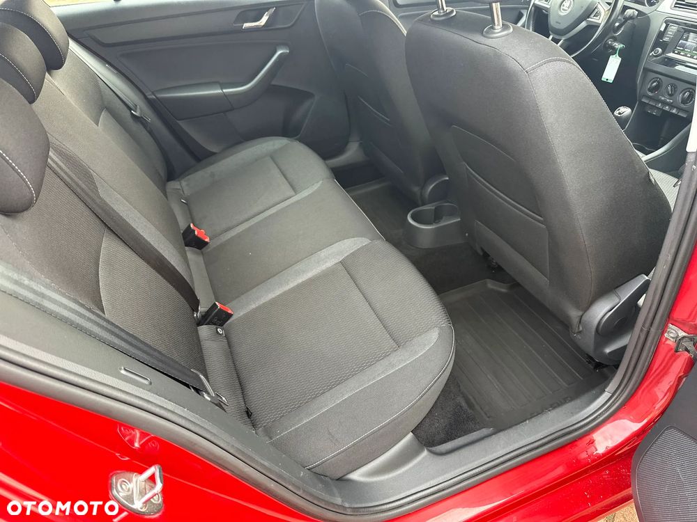 Skoda RAPID 1.2 TSI Ambition - 20