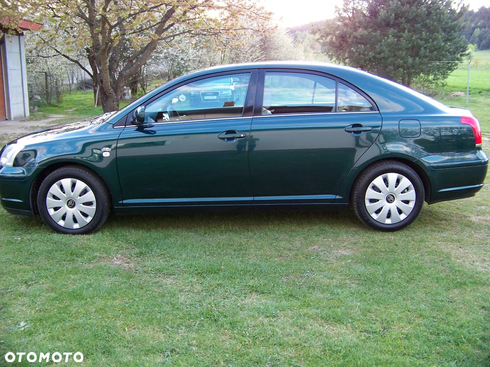 Toyota Avensis 2.0 D-4D - 5