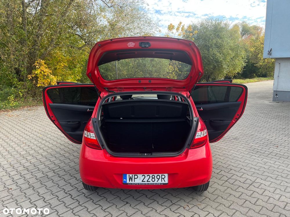 Hyundai i20 - 18
