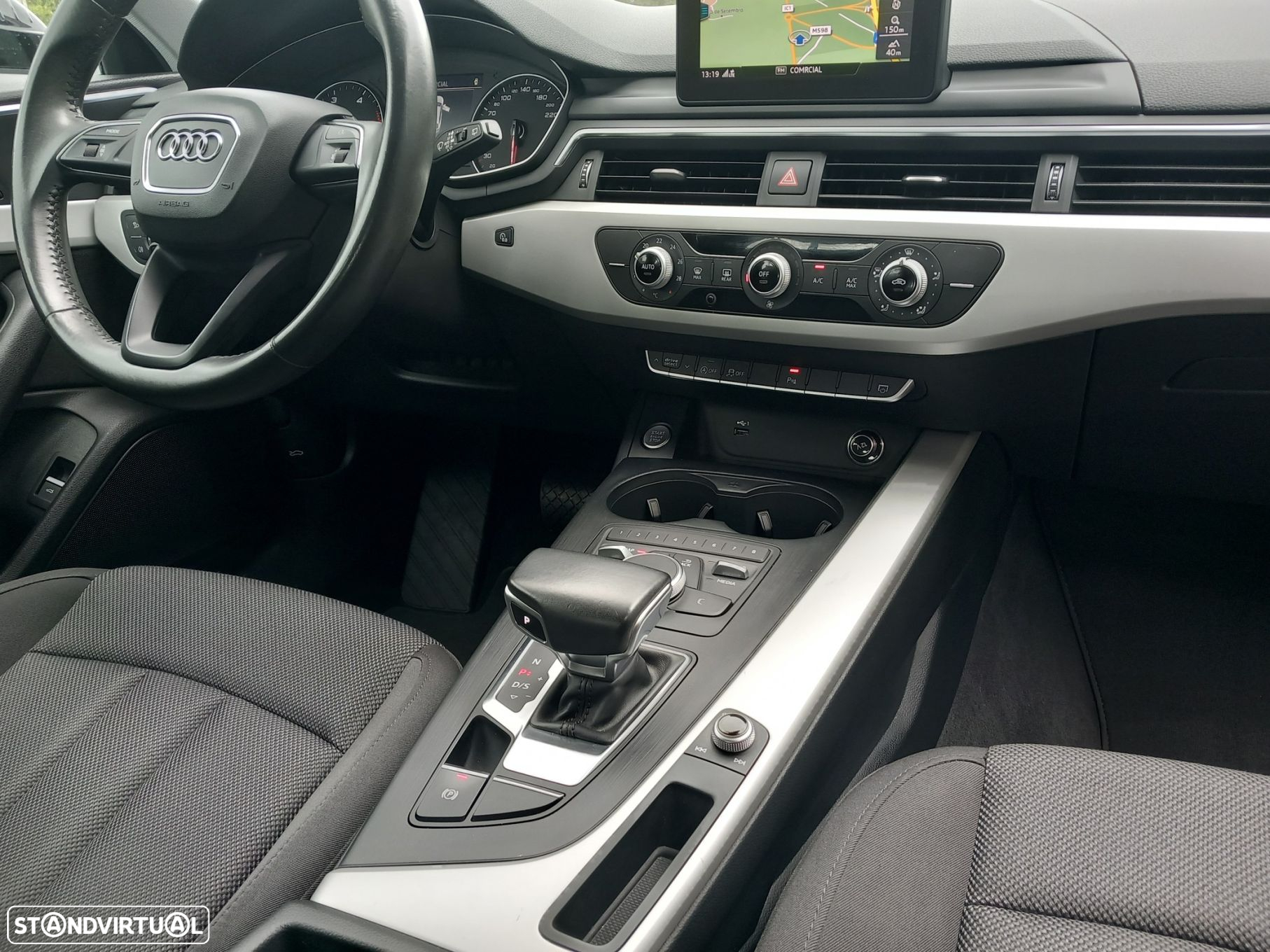 Audi A4 Avant 35 TDI Design S tronic - 39
