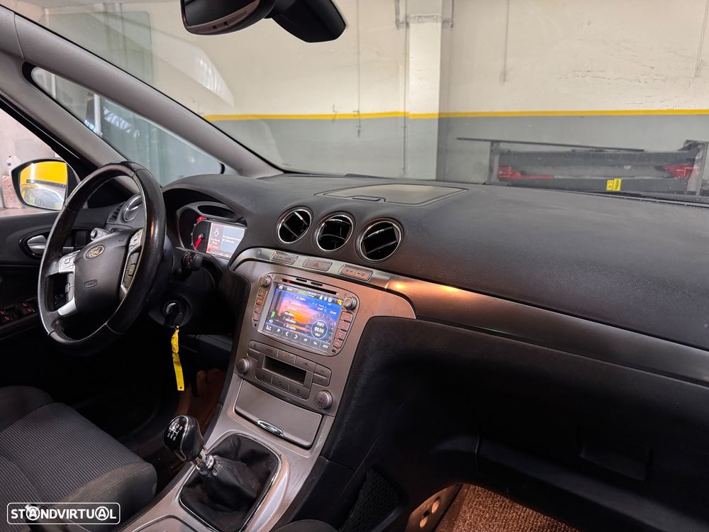 Ford S-Max 1.8 TDCi Titanium 7L - 12